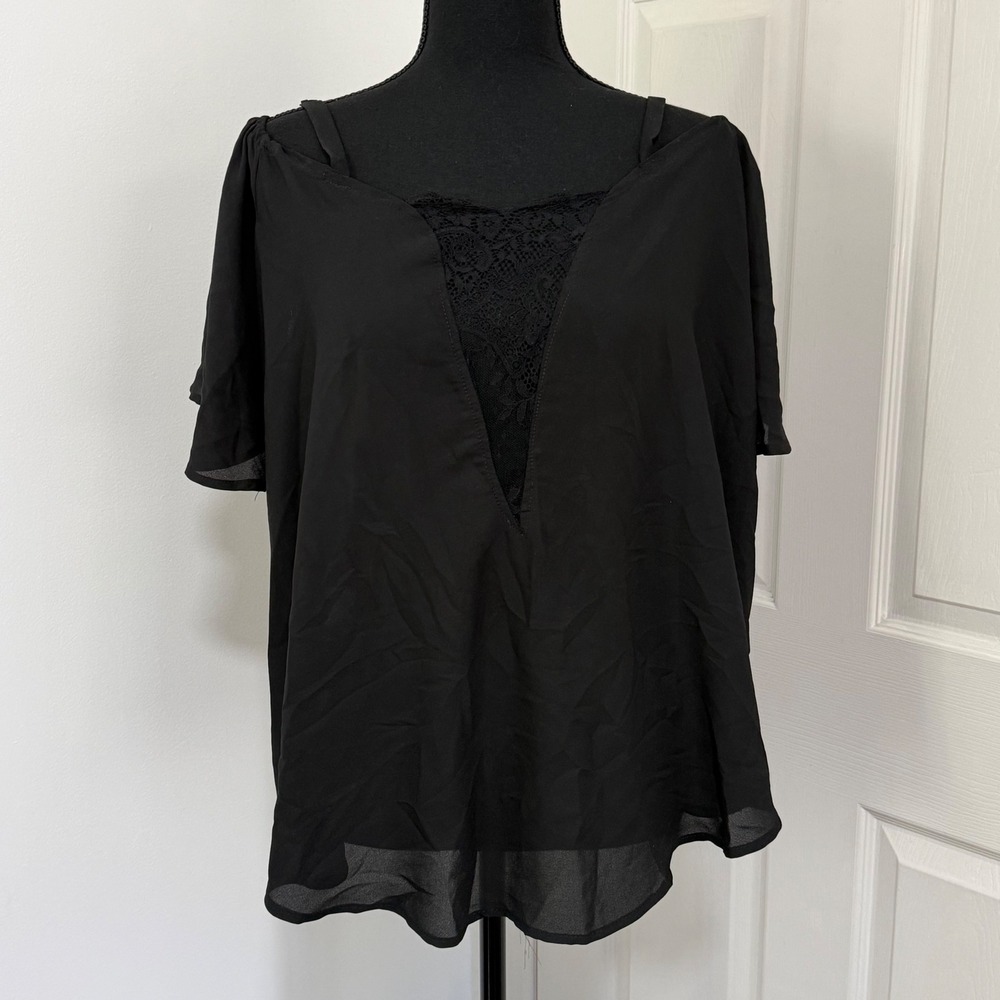 Torrid Blouse Womens 0 NWT Black Lace Inset V Neck Minimalist Chic Date Night